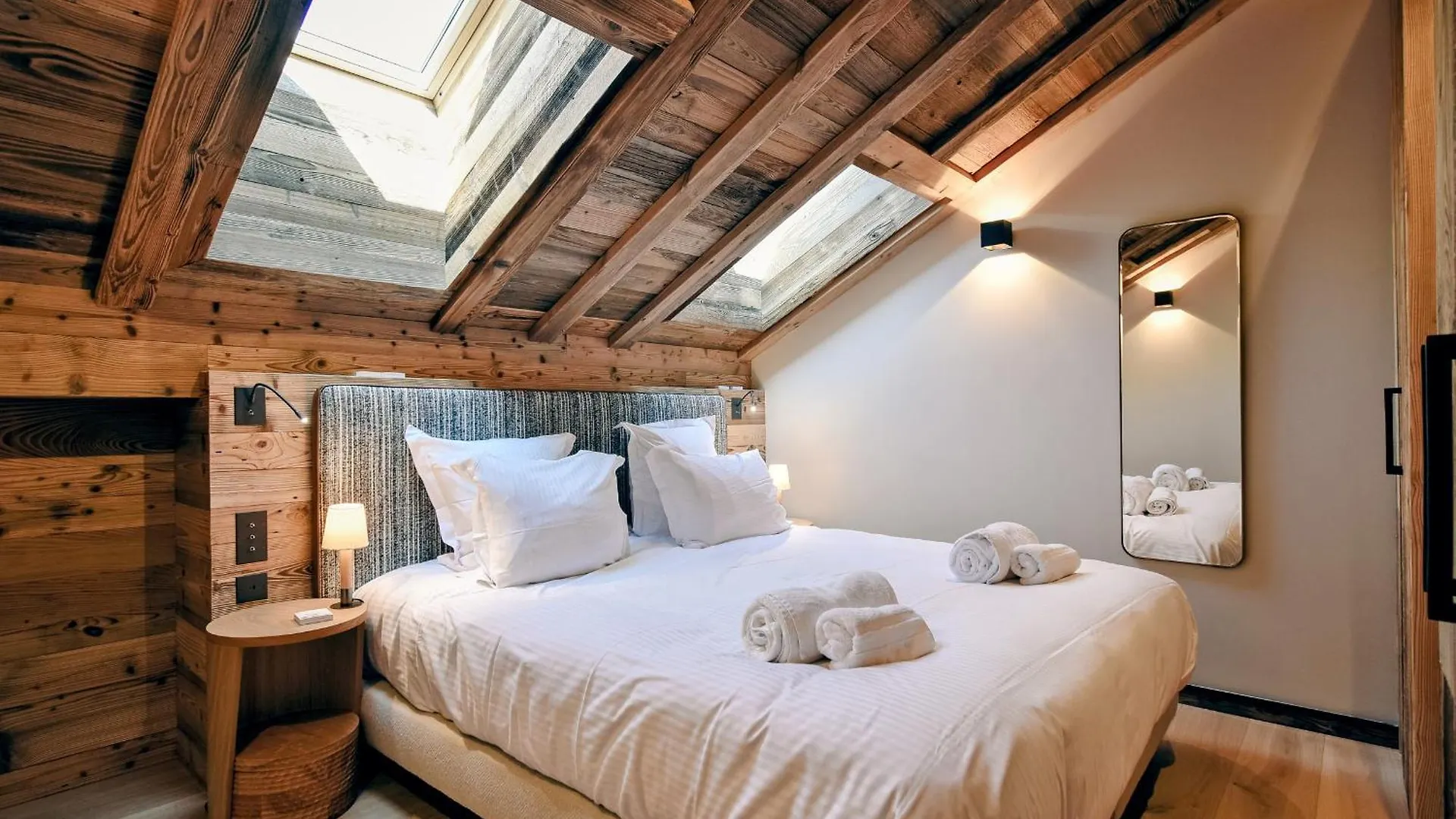 Chalet De Location A Les Allues - Fr-1-613-139 0*,  Франция